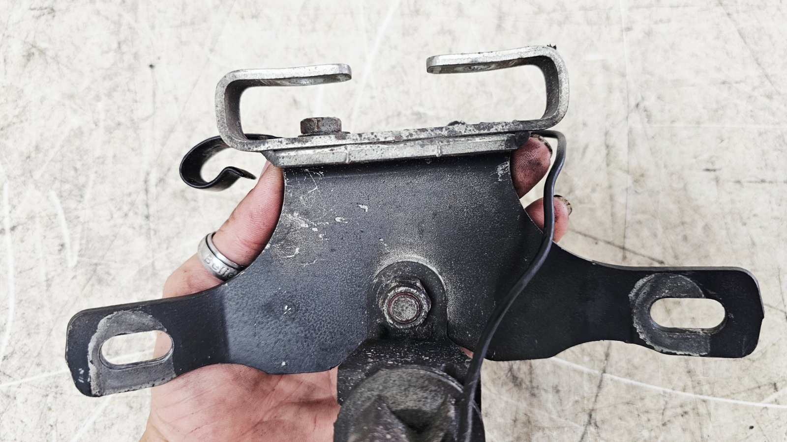 1990 Harley FXR FXRT FXRD FXRS FXLR FXRC Top Motor Mount & Horn Bracket OEM