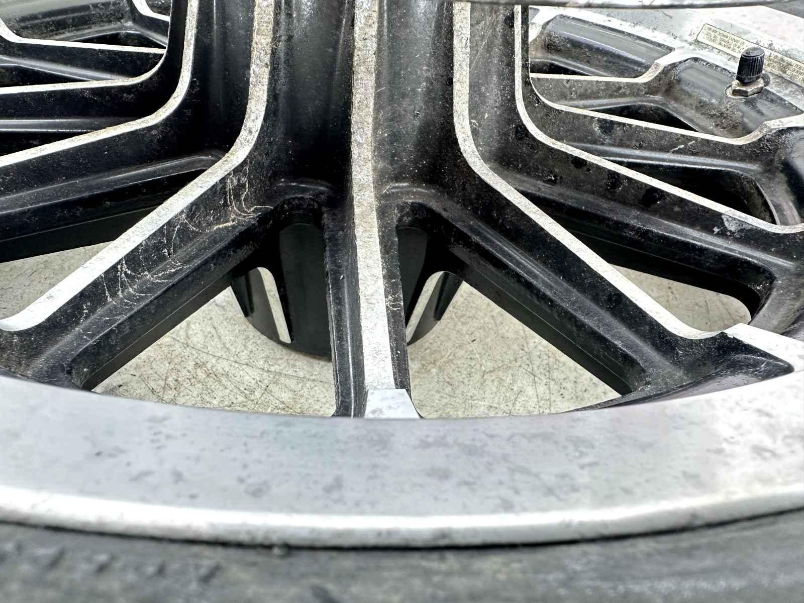 1997 HARLEY DYNA 13 Spoke 16" Rear Mag Wheel Rim + Rotor