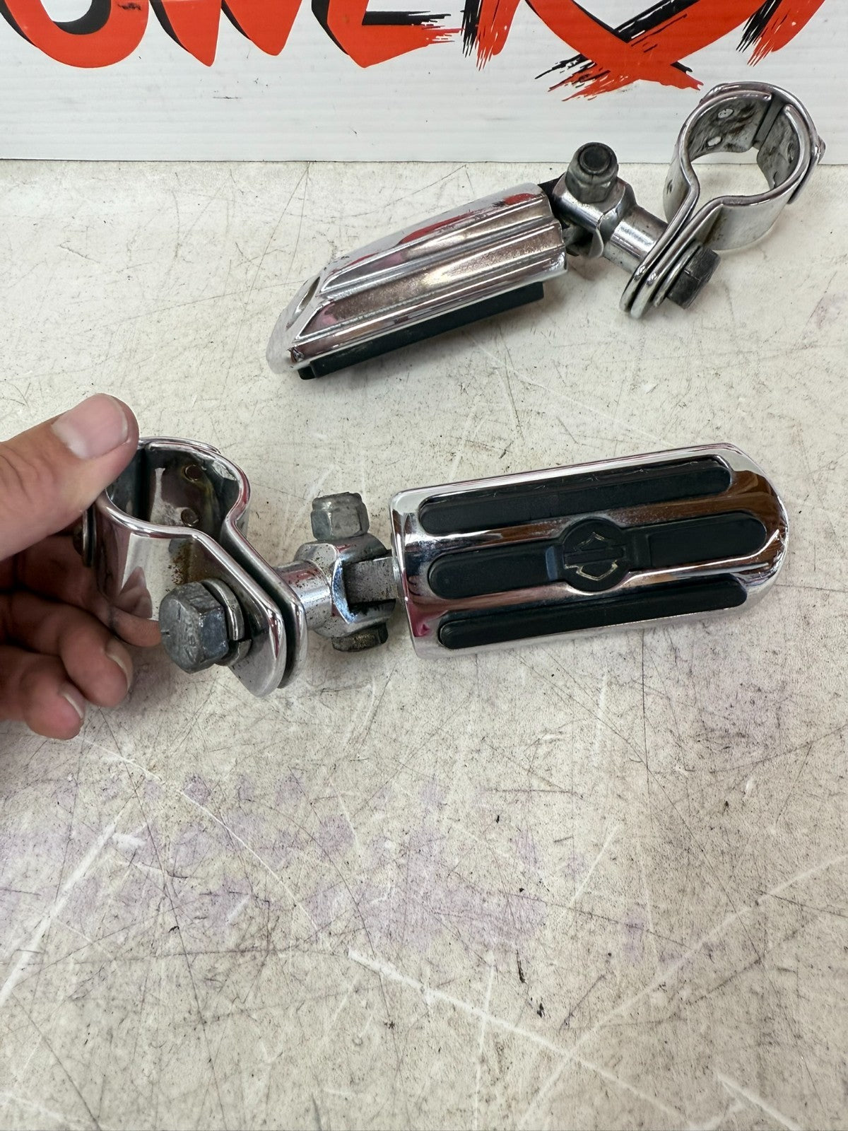 2003 HARLEY ELECTRA GLIDE Chrome Highway Footpeg Rest Pads & MTG Hardware