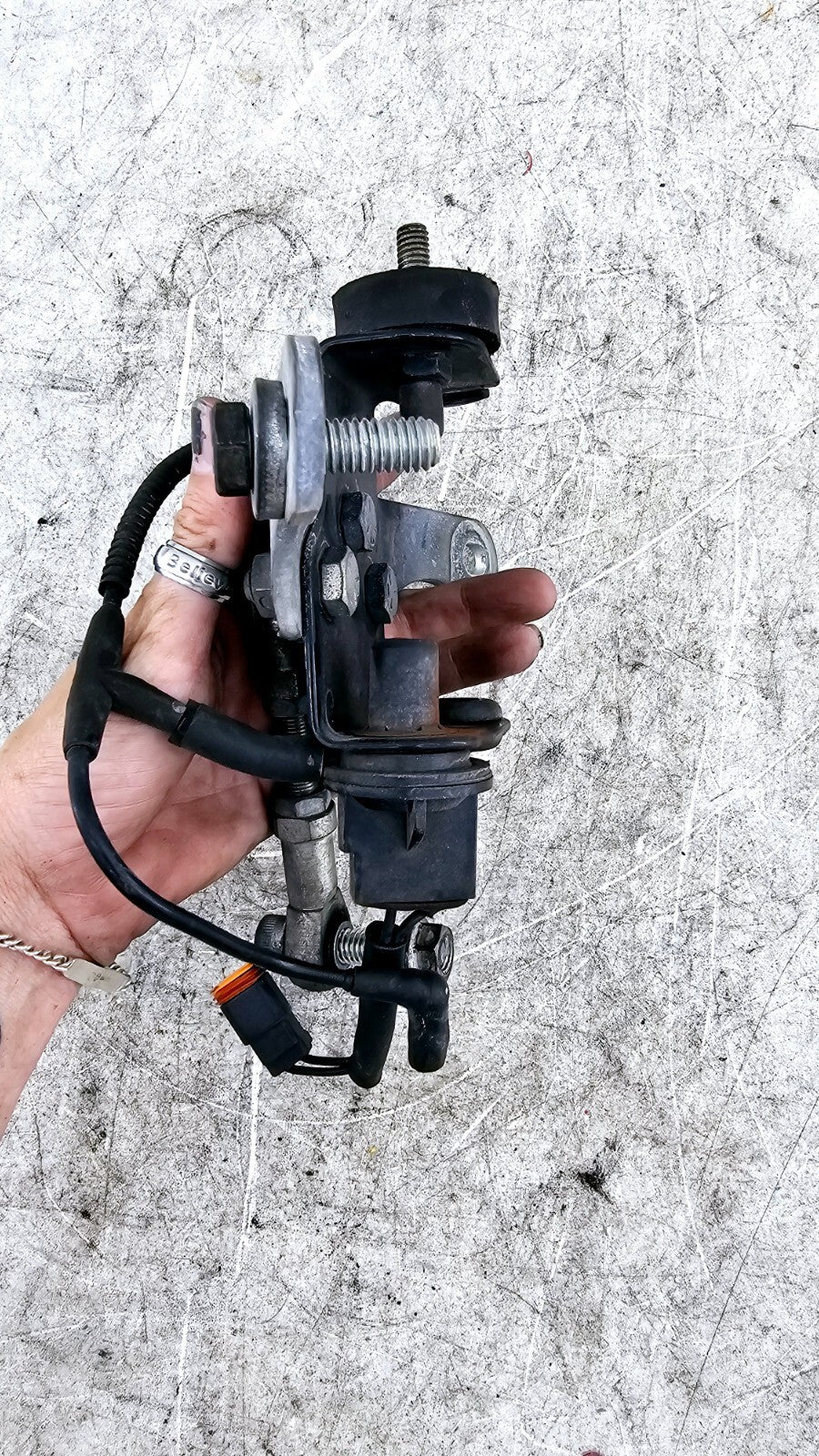 1994 HARLEY FLH ELECTRA GLIDE Upper Motor Mount Horn Bracket