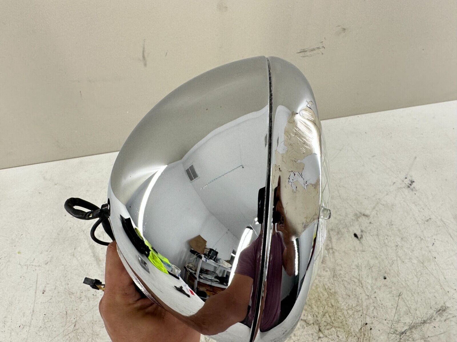 2003 HARLEY DAVIDSON SOFTAIL 8" Chrome Headlight Housing & Bulb OEM HD