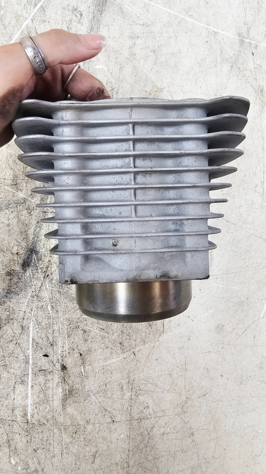 2001 Harley Davidson Sportster 883 Engine Motor Cylinders Jugs Piston top end