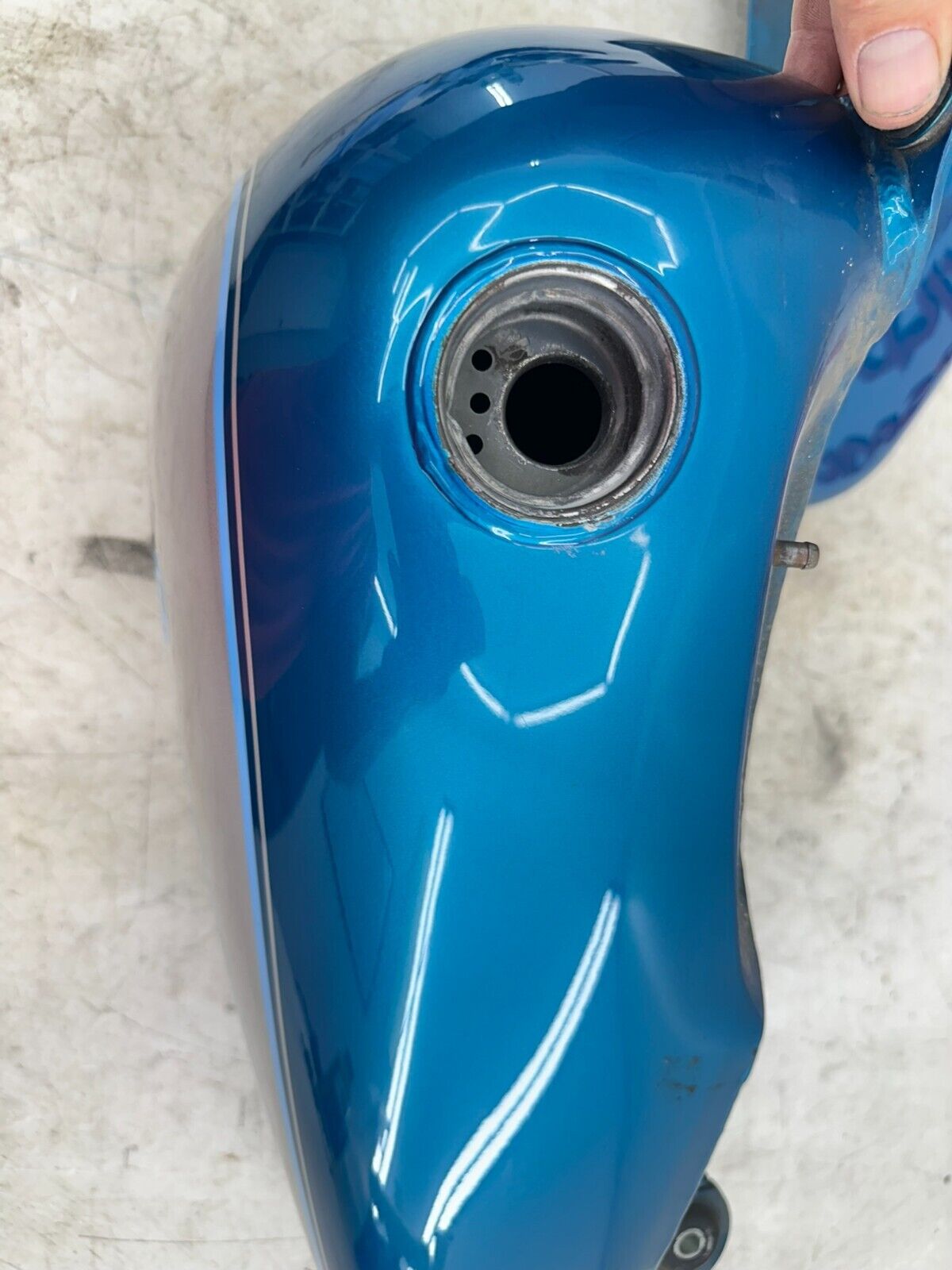 1995 HARLEY SOFTAIL OEM HD GENUINE SPLIT GAS FUEL TANK & PAINT AQUA & SILVER