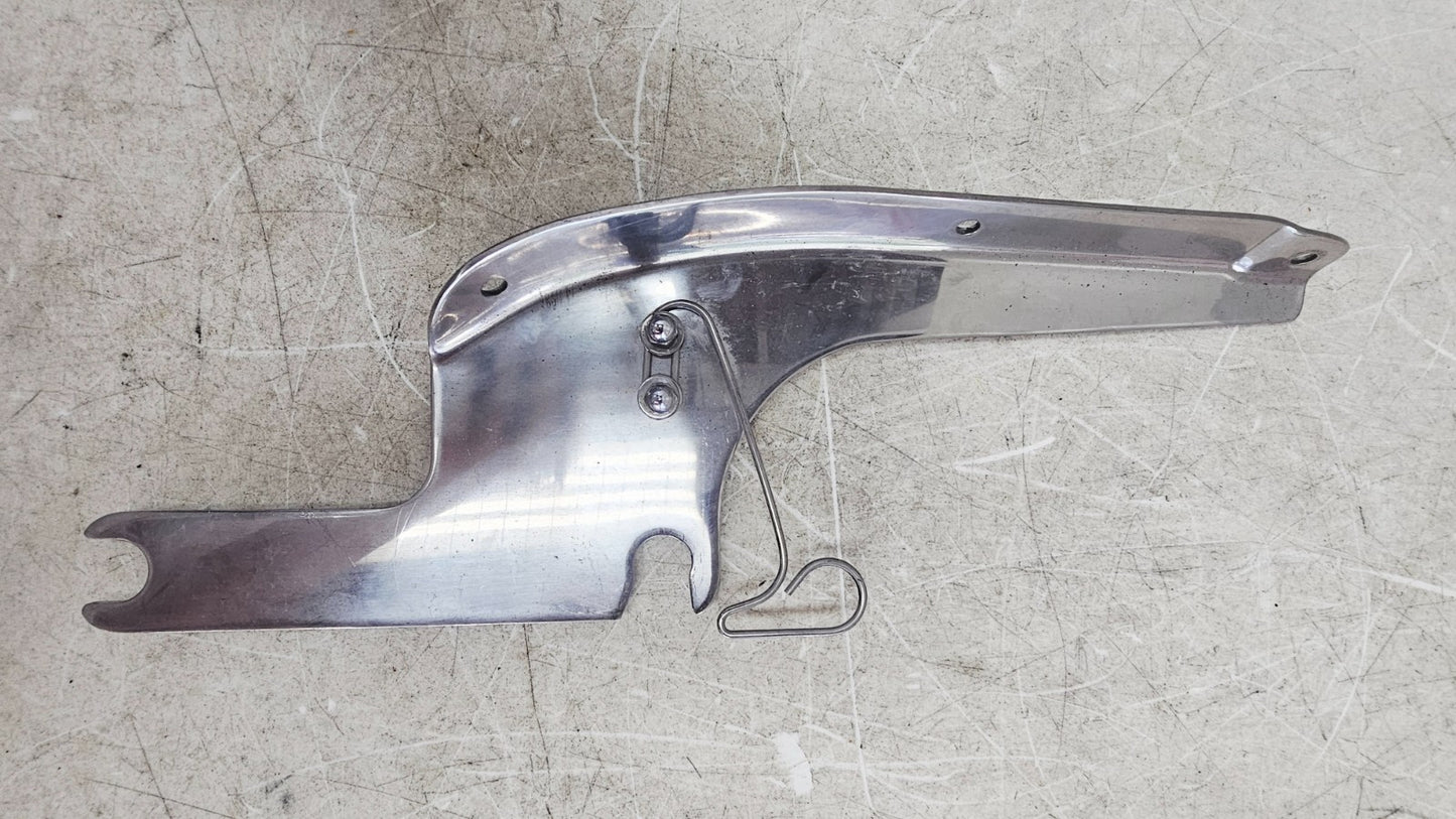 2000 HARLEY DAVIDSON FLH ROADKING Windshield Windscreen Bracket w/ Hardware