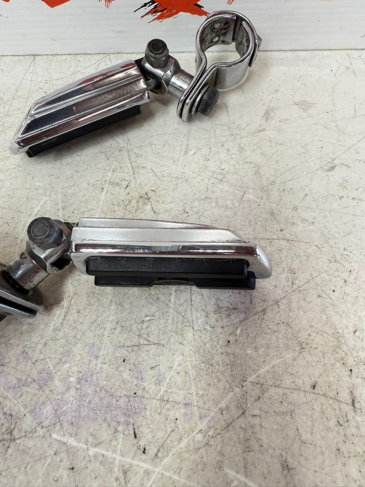 2003 HARLEY ELECTRA GLIDE Chrome Highway Footpeg Rest Pads & MTG Hardware