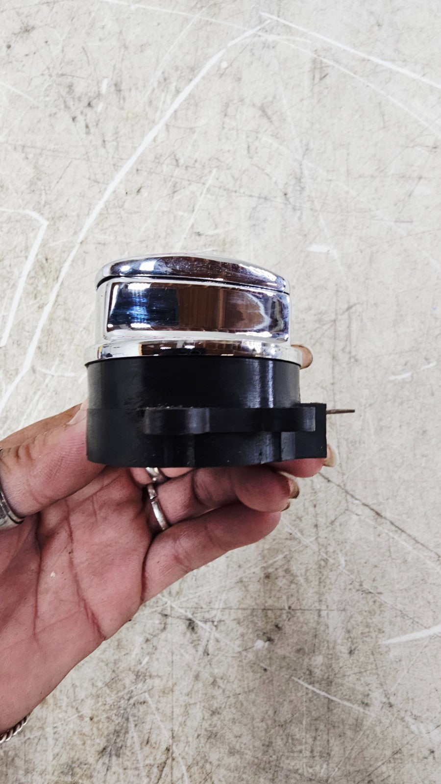 1997 HARLEY DYNA OEM Ignition Switch W/ Key