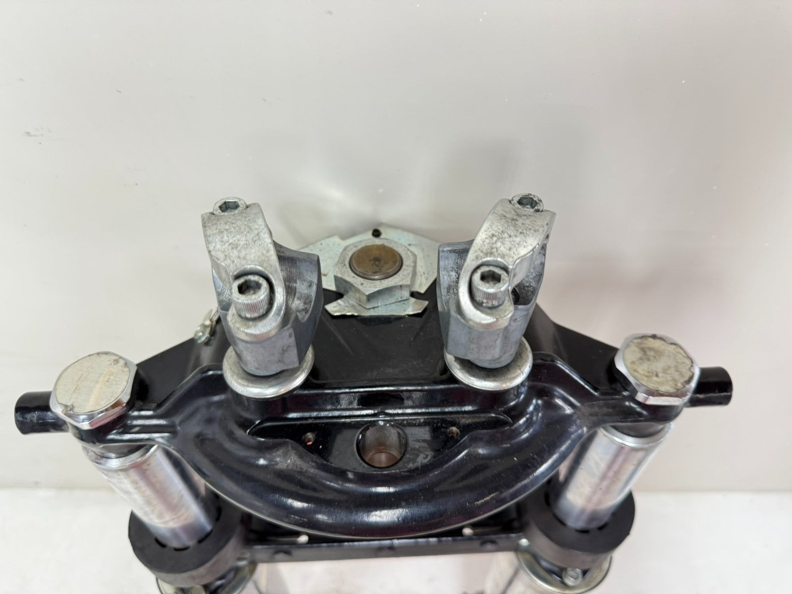 2003 HARLEY ELECTRA GLIDE Forks Triple Tree Clamp Axle Straight OEM HD