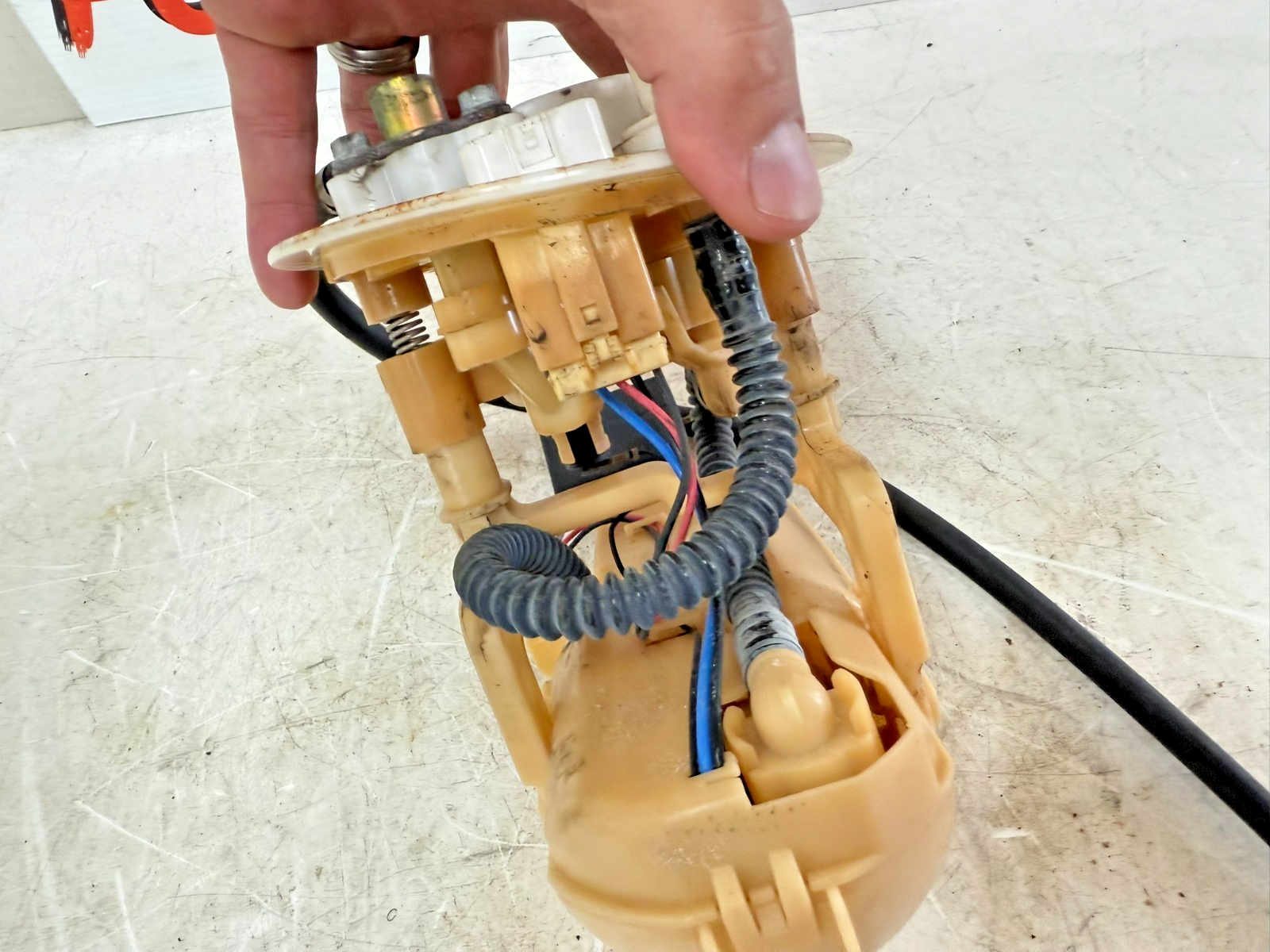 2002 Honda Goldwing GL1800 Fuel Pump Sending Unit OEM