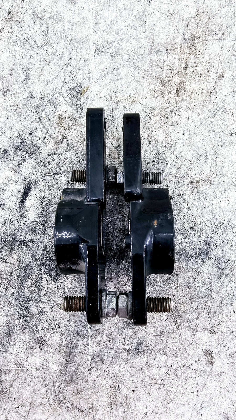 1998 HARLEY FLH ROADKING Rear Fork Swingarm Arm Mount Brackets