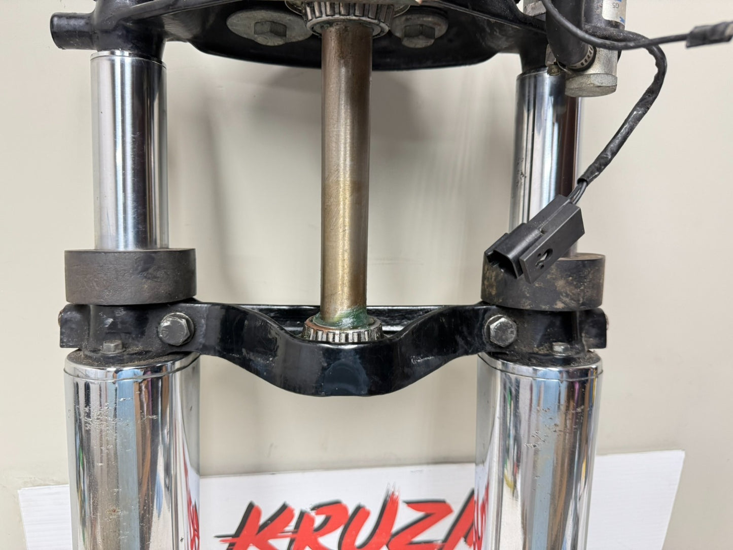 1995 HARLEY FLH ELECTRA GLIDE Forks Triple Tree Front End Chrome Lowers Air Ride