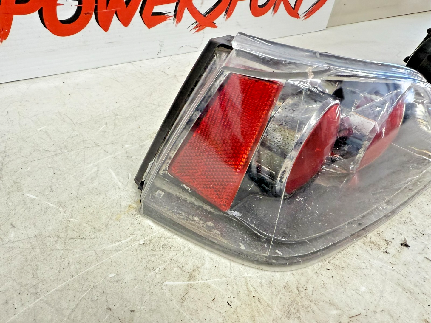2002 Honda Goldwing GL1800 Rear Trunk Lamp Taillight Indicator Lens