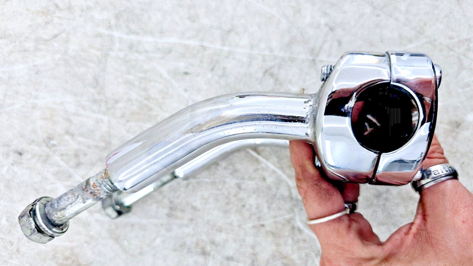 1995 HARLEY DYNA CONVERTIBLE Handlebar Top Clamp Riser