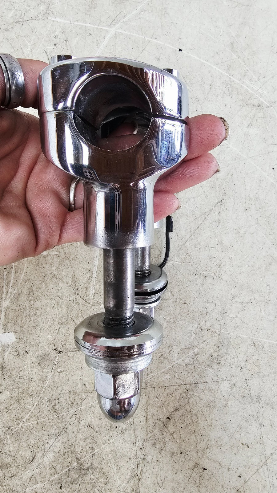 1993 HARLEY SOFTAIL Chrome Handlebar Clamp + Riser