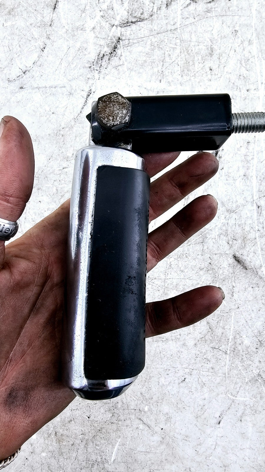 2000 Harley Davidson Sportster Rear Passenger Chrome Footpeg Foot Peg Footrest