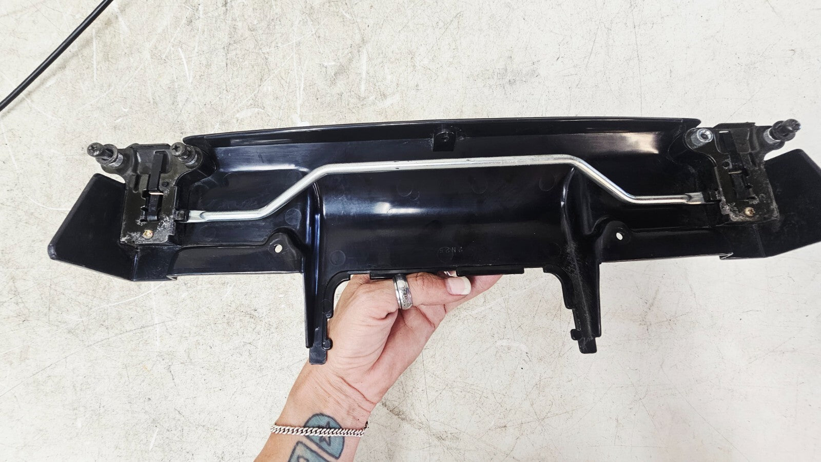 1995 HONDA GOLDWING GL1500 Trunk Saddlebag Lock Latch Release Cover Lever