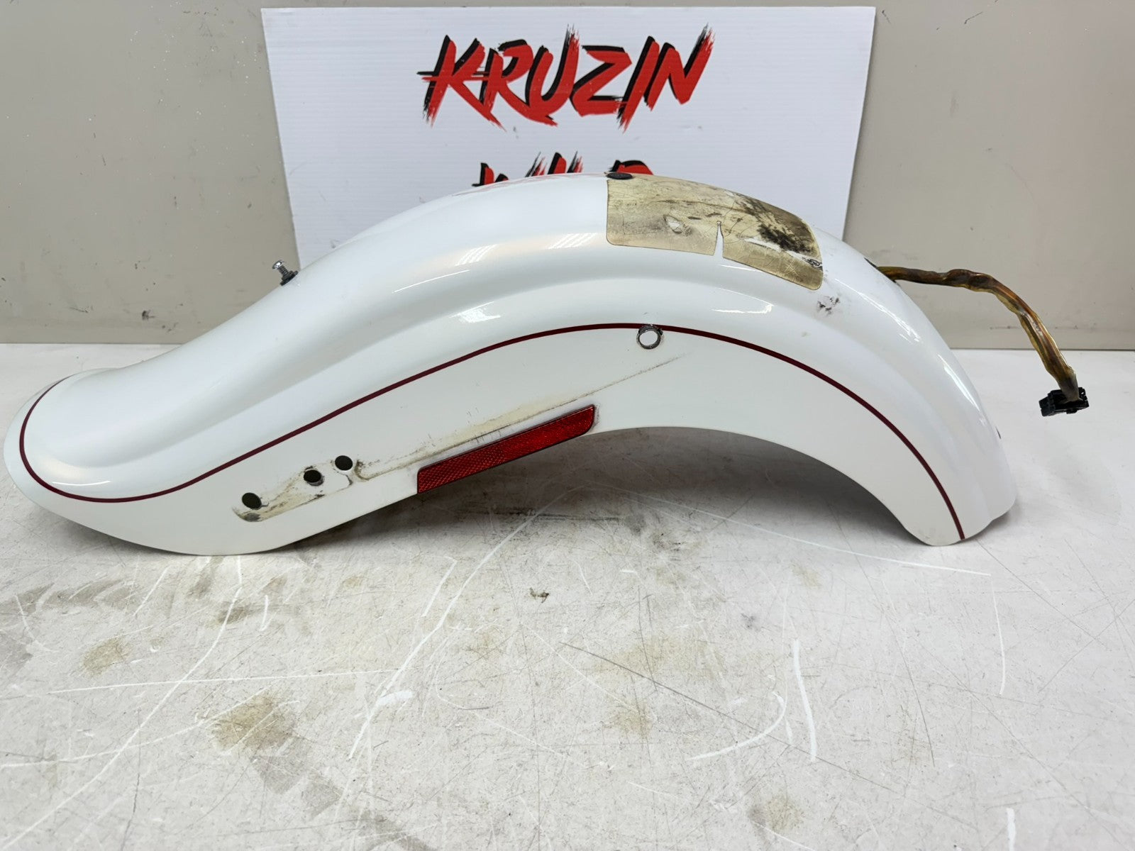 2003 HARLEY DYNA WIDE GLIDE Rear Fender Pearl White 100th Anniversary