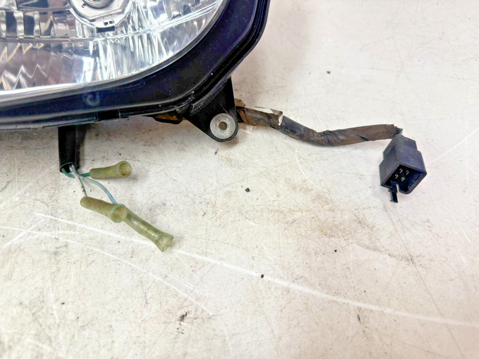 2001 HONDA VALKYRIE INTERSTATE Headlight Front Headlamp Housing