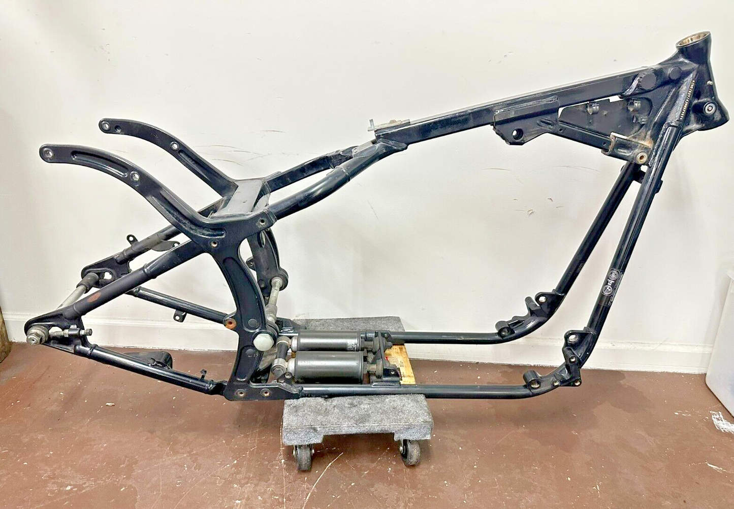 2001 HARLEY SOFTAIL Deuce Frame Chassis Swingarm Shocks Straight