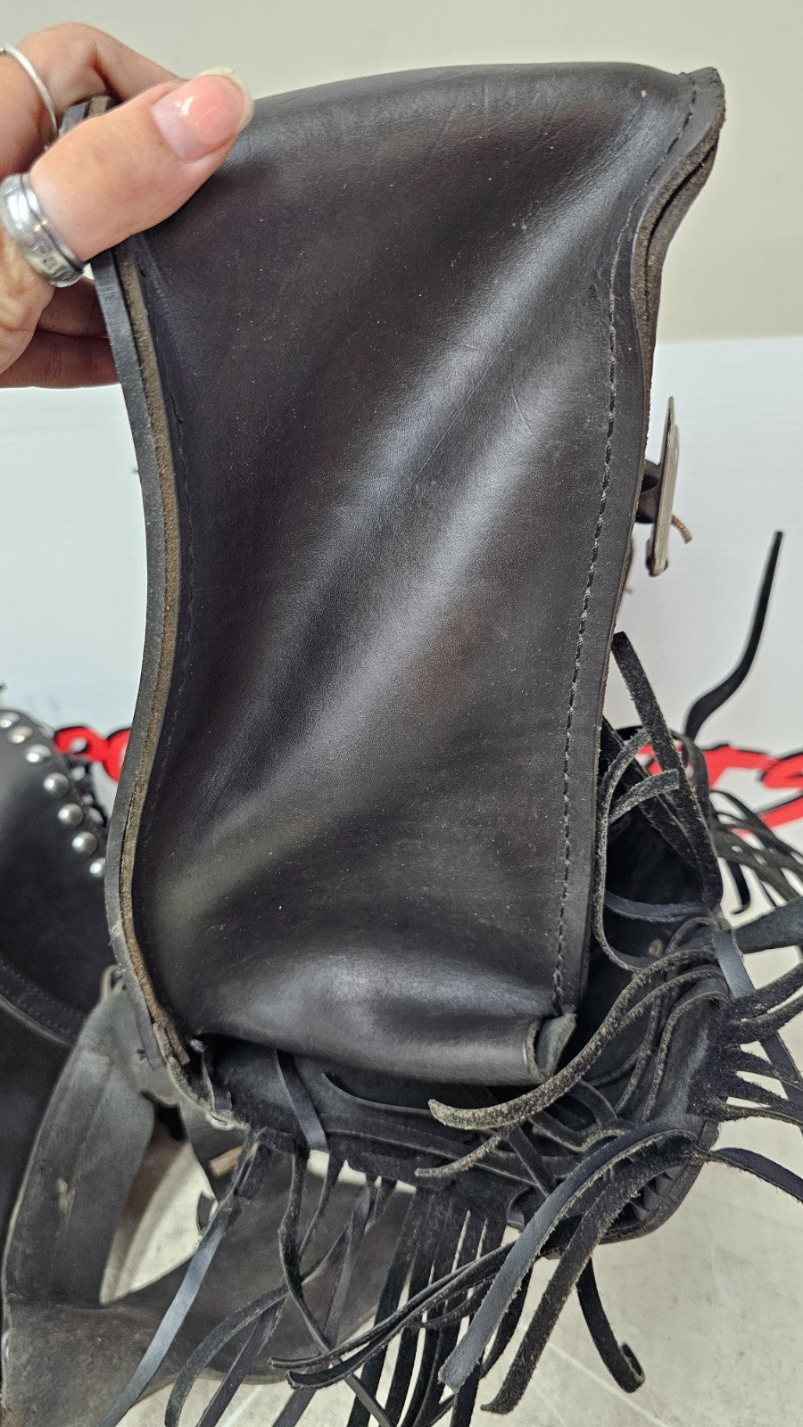 1997 HARLEY DYNA OEM HD Leather Saddlebag & Support Arm Bars Turn Signal Light