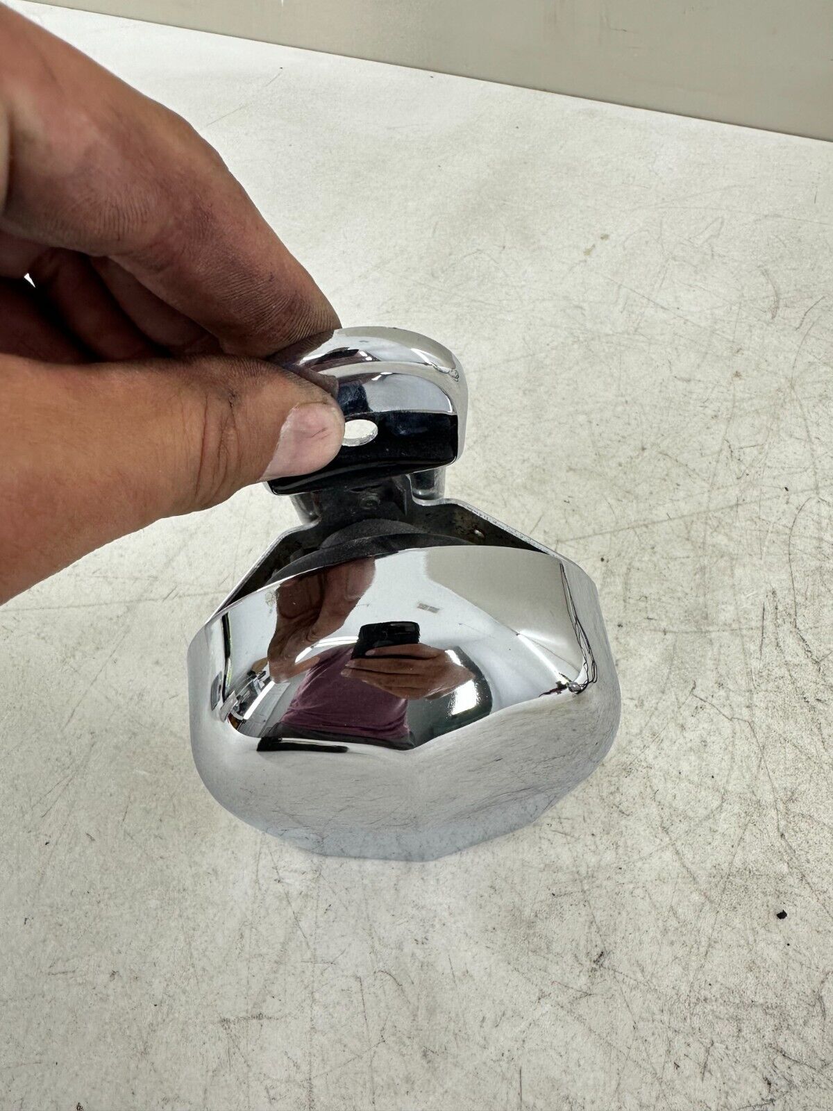 2003 HARLEY DAVIDSON SOFTAIL Horn & Chrome Cover