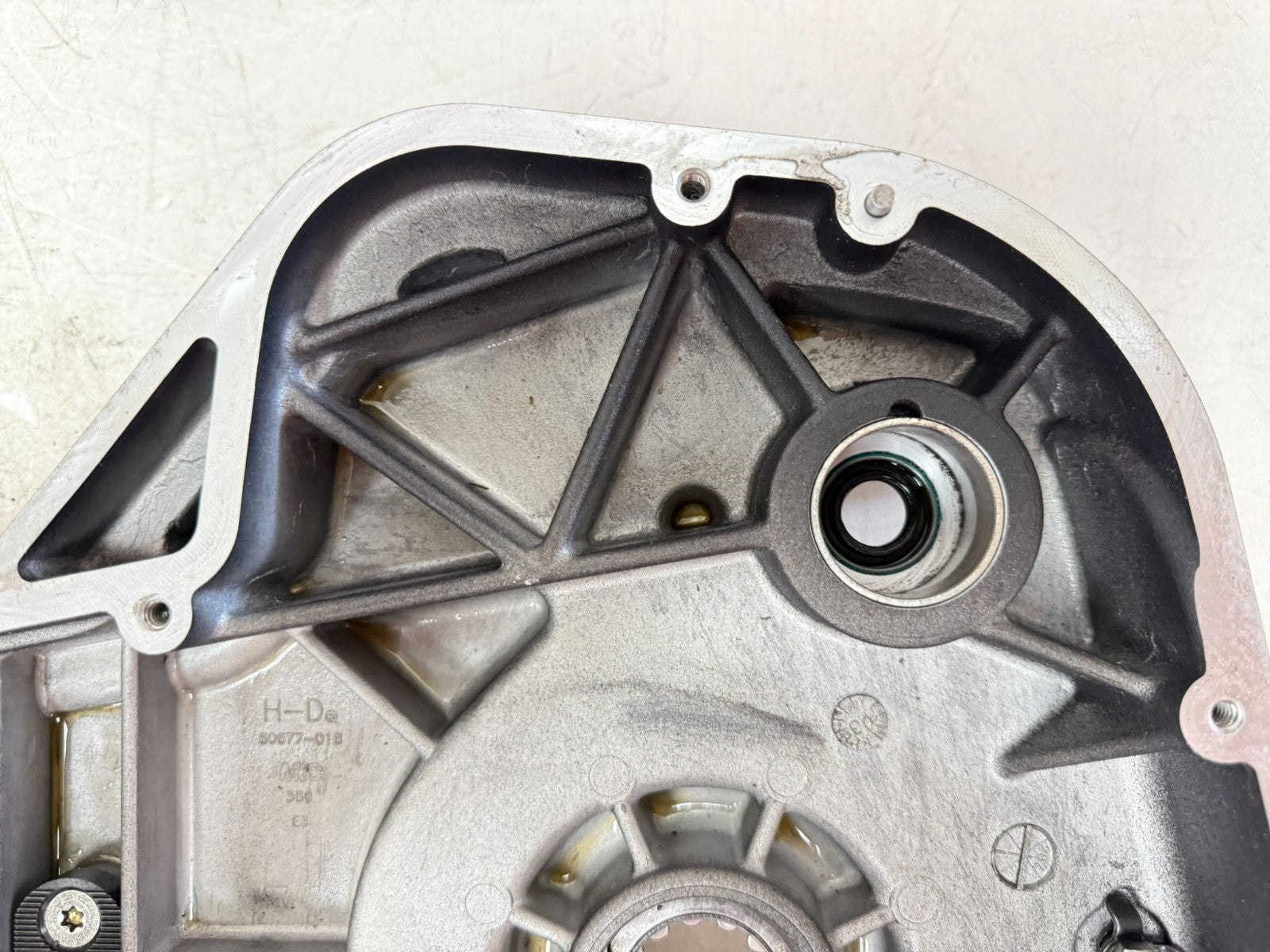 2003 HARLEY ELECTRA GLIDE Inner Primary Clutch Backing Plate Case Housing