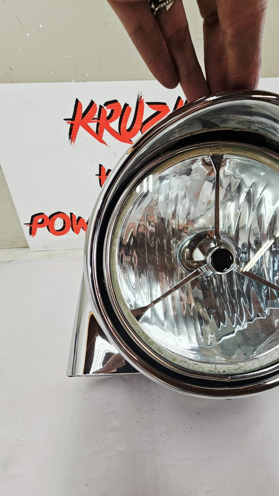 1995 HARLEY SOFTAIL FATBOY OEM Chrome 7" Headlight Nacelle Housing Shroud Lamp