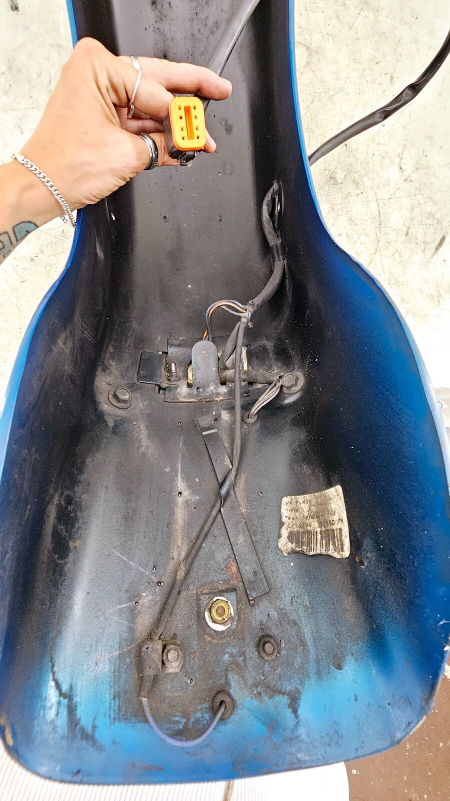 1994 HARLEY FLH ELECTRA GLIDE Rear Fender Turn Signal Bar Brake Light