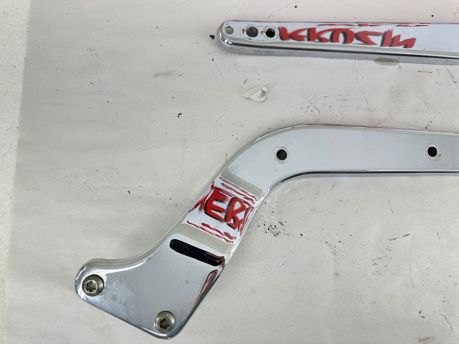 2001 HARLEY SOFTAIL Rear Fender Frame Strut Arm Bars