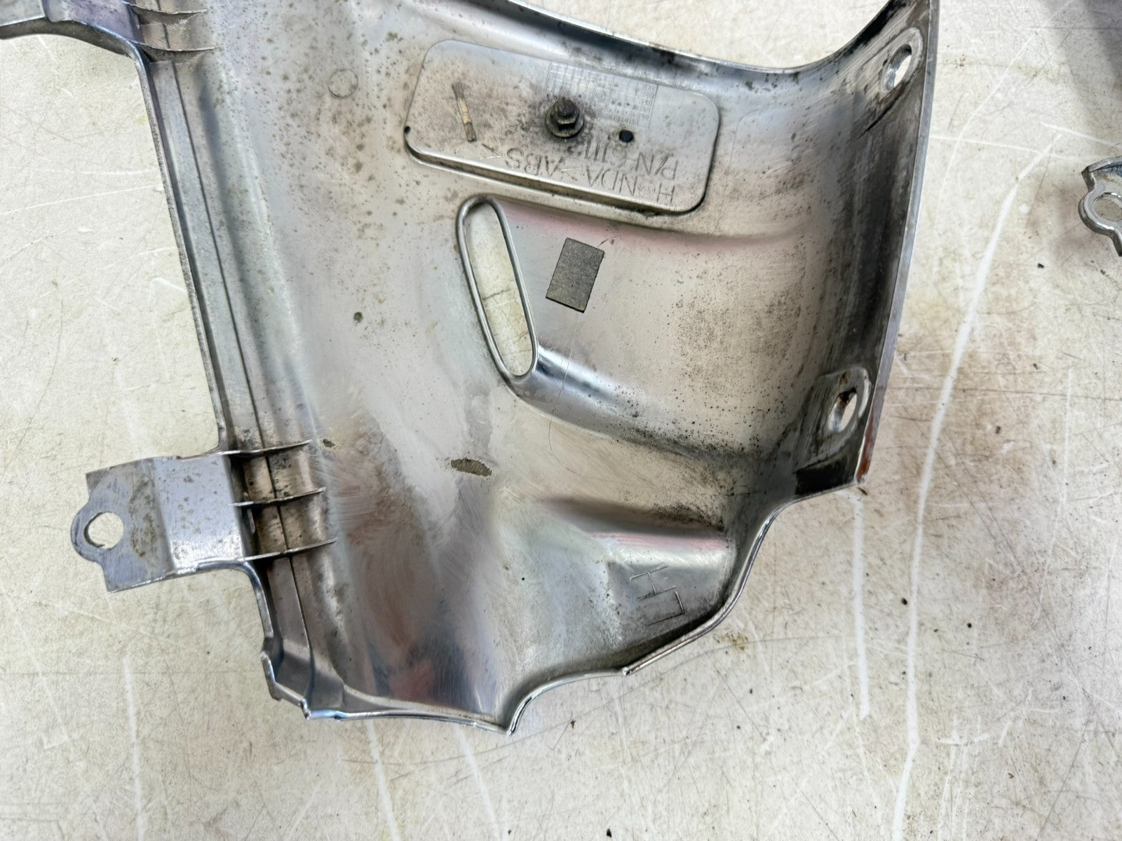 2002 Honda Goldwing GL1800 Front Fender Wheel Fork Cover Set Chrome