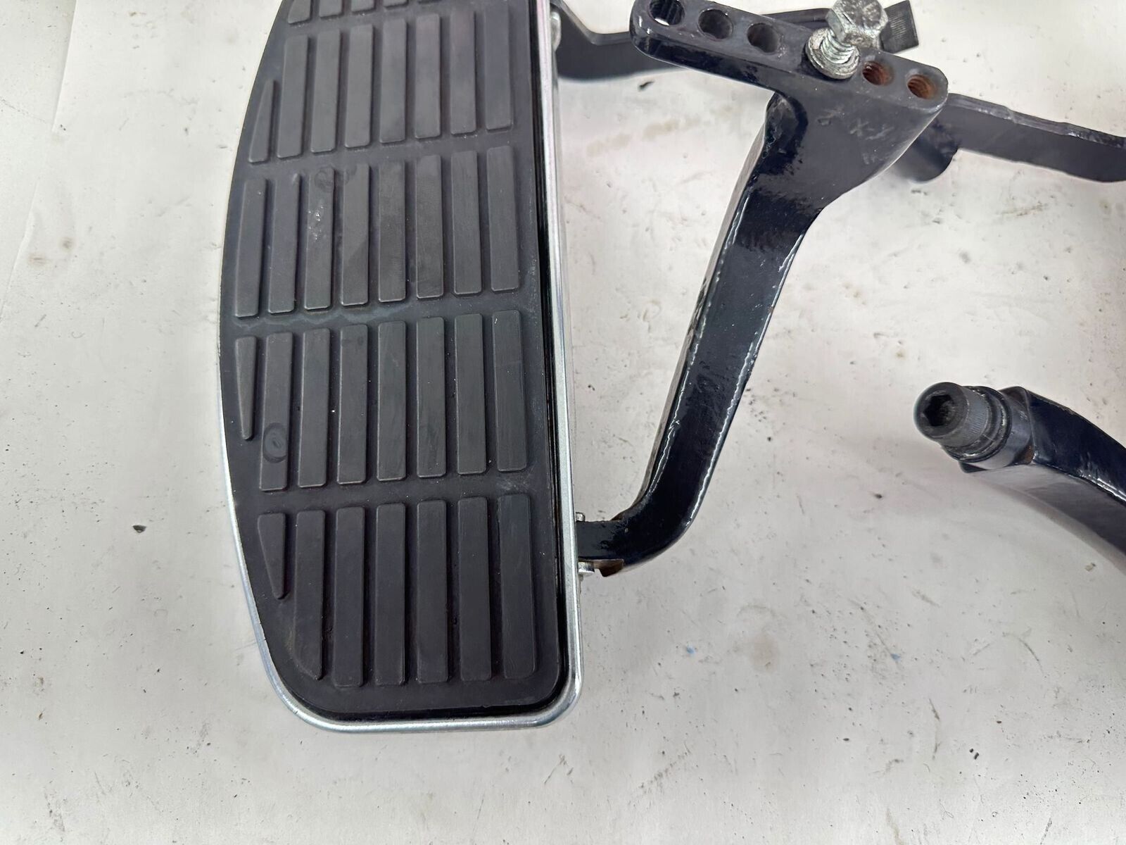 2000 HARLEY FLH ELECTRA GLIDE Driver Floor Boards Footrest