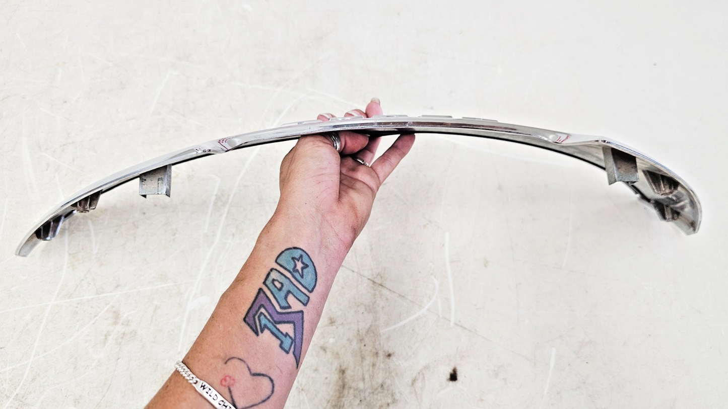 2000 HONDA VALKYRIE INTERSTATE Upper Fairing Windshield Trim Garnish Chrome