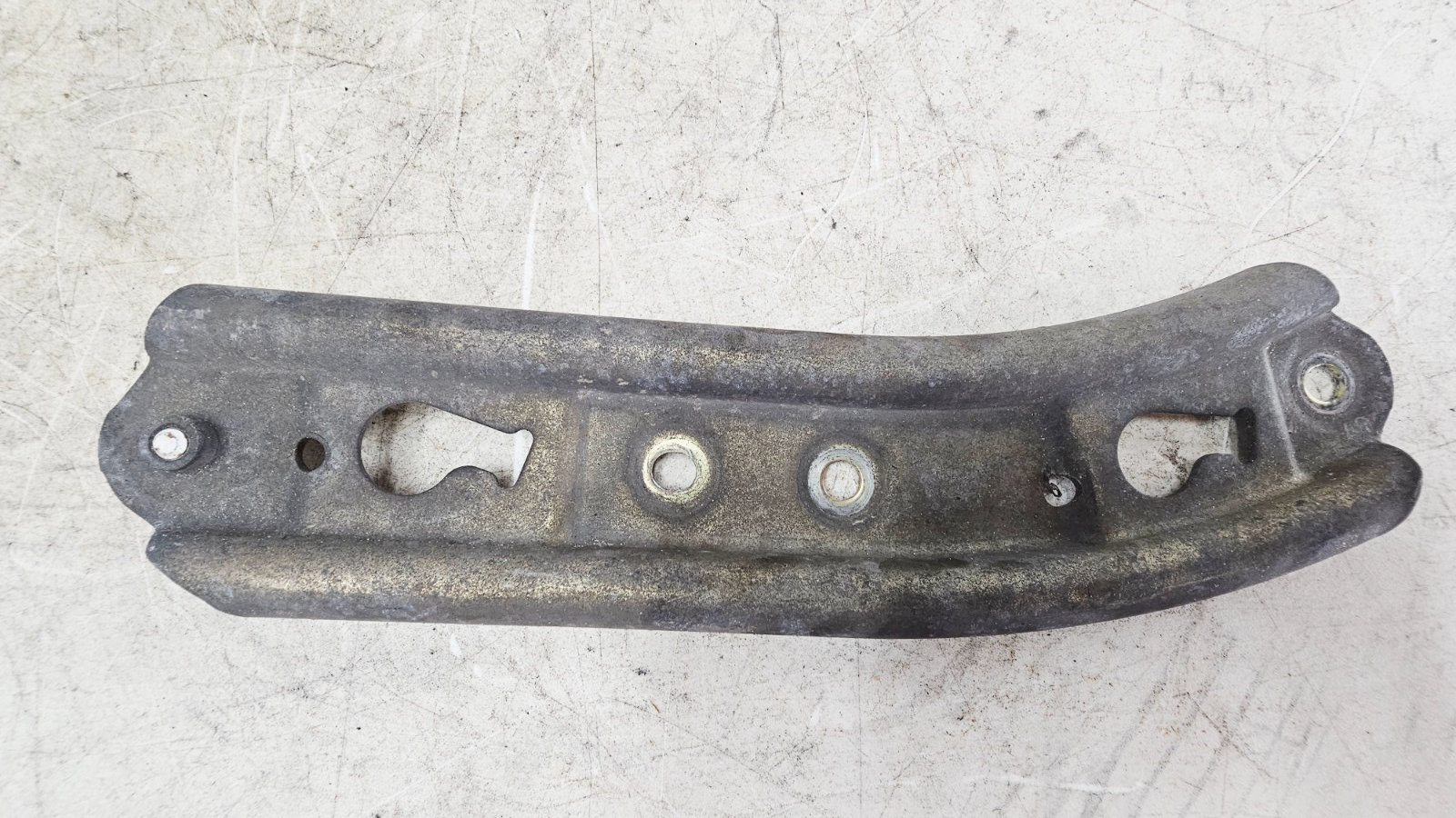 2000 HARLEY SOFTAIL DEUCE Rear Fender Mounting Bracket Support