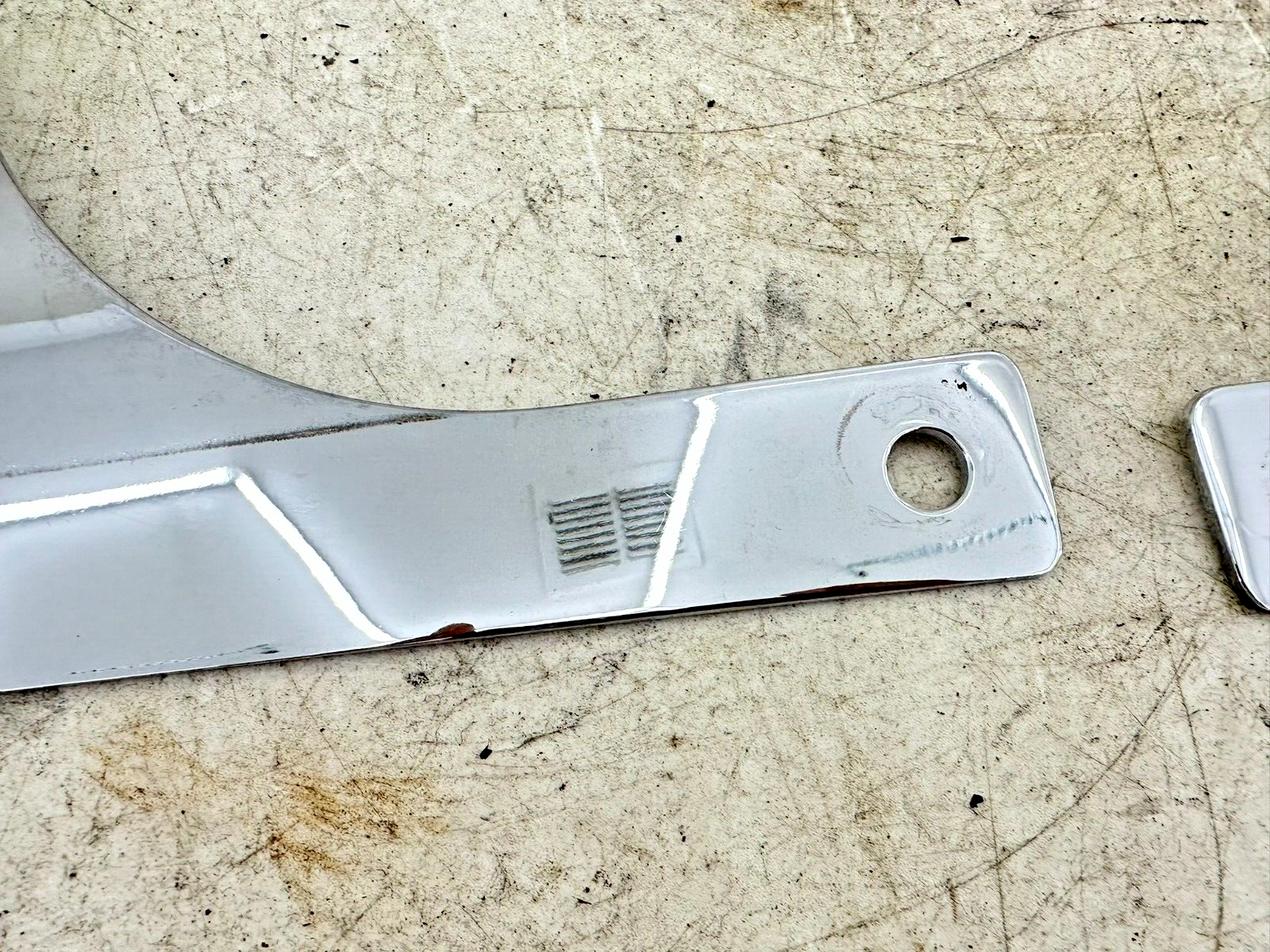 1997 HARLEY DYNA Chrome Sissybar Passenger Backrest W/ Luggage Rack