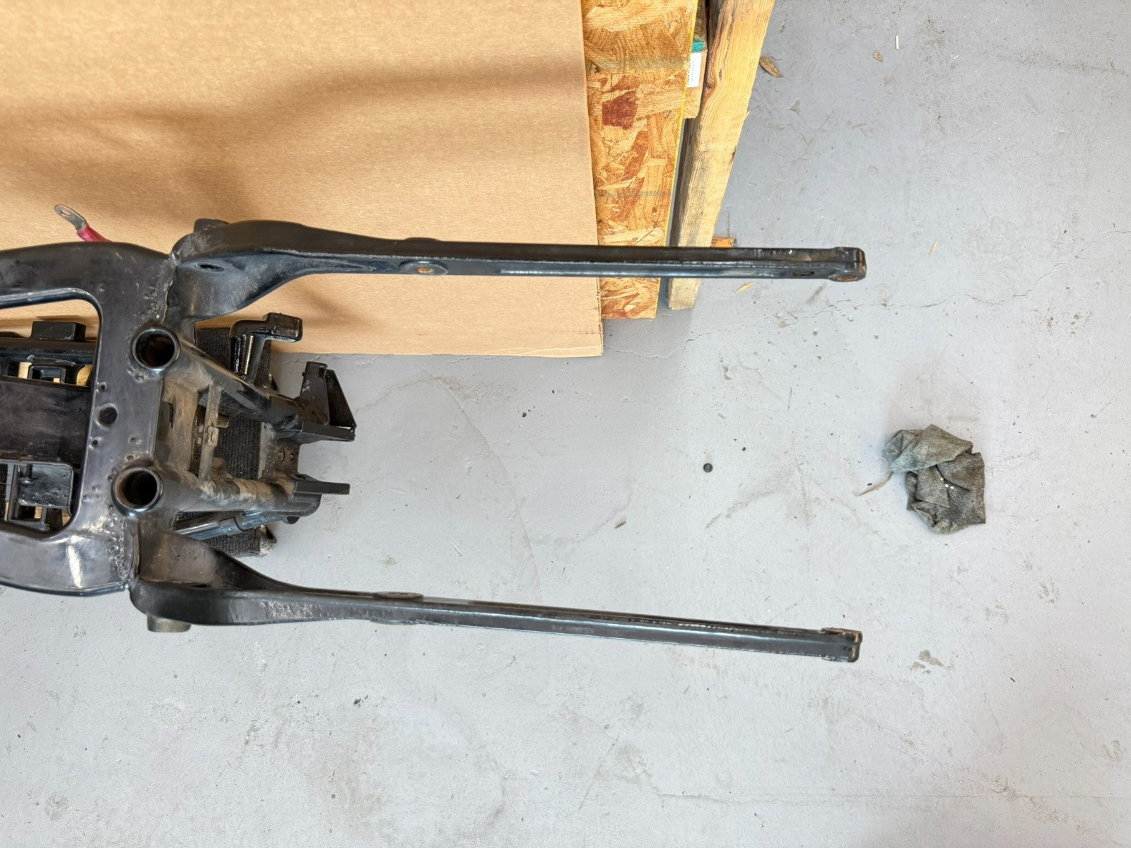 2003 HARLEY DYNA WIDE GLIDE Main Frame Chassis Straight OEM 32 degree