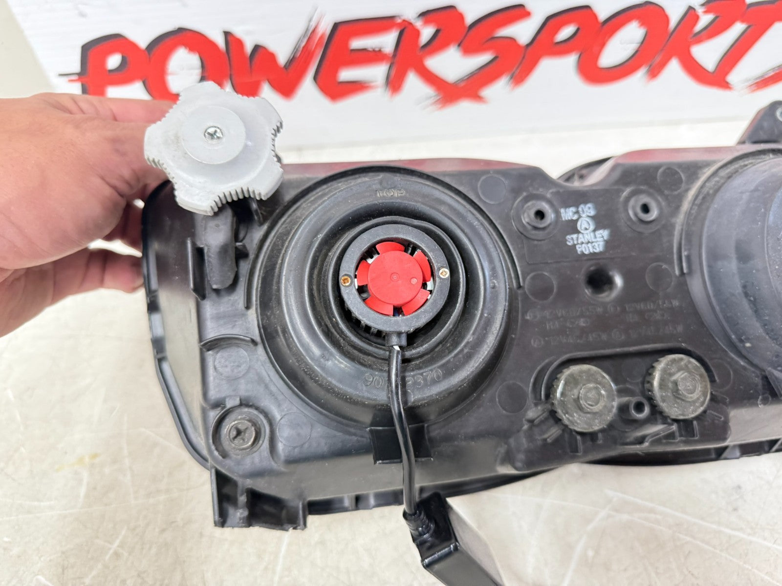 2000 HONDA VALKYRIE INTERSTATE Headlight Front Head Lamp Housing w/ Bulbs