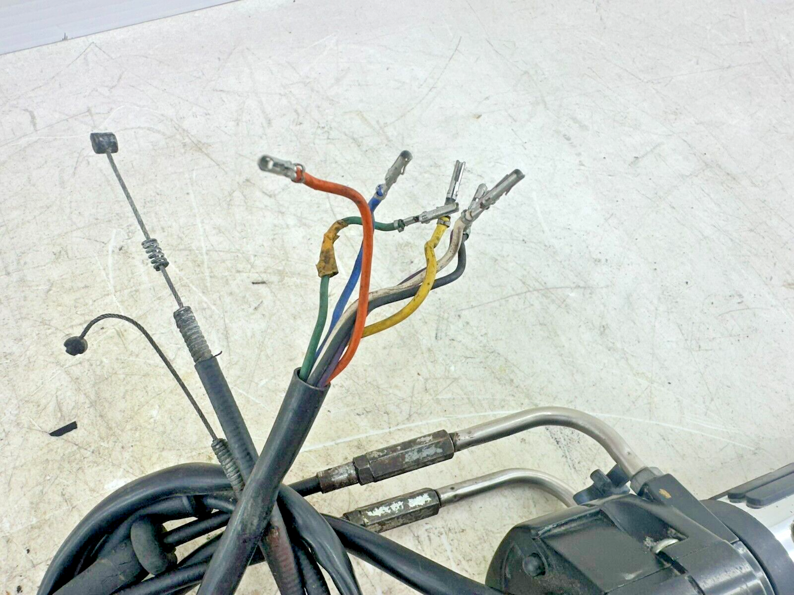 1995 HARLEY SOFTAIL OEM HD 95 Older Switch Housing W/ Buttons Cable Grips