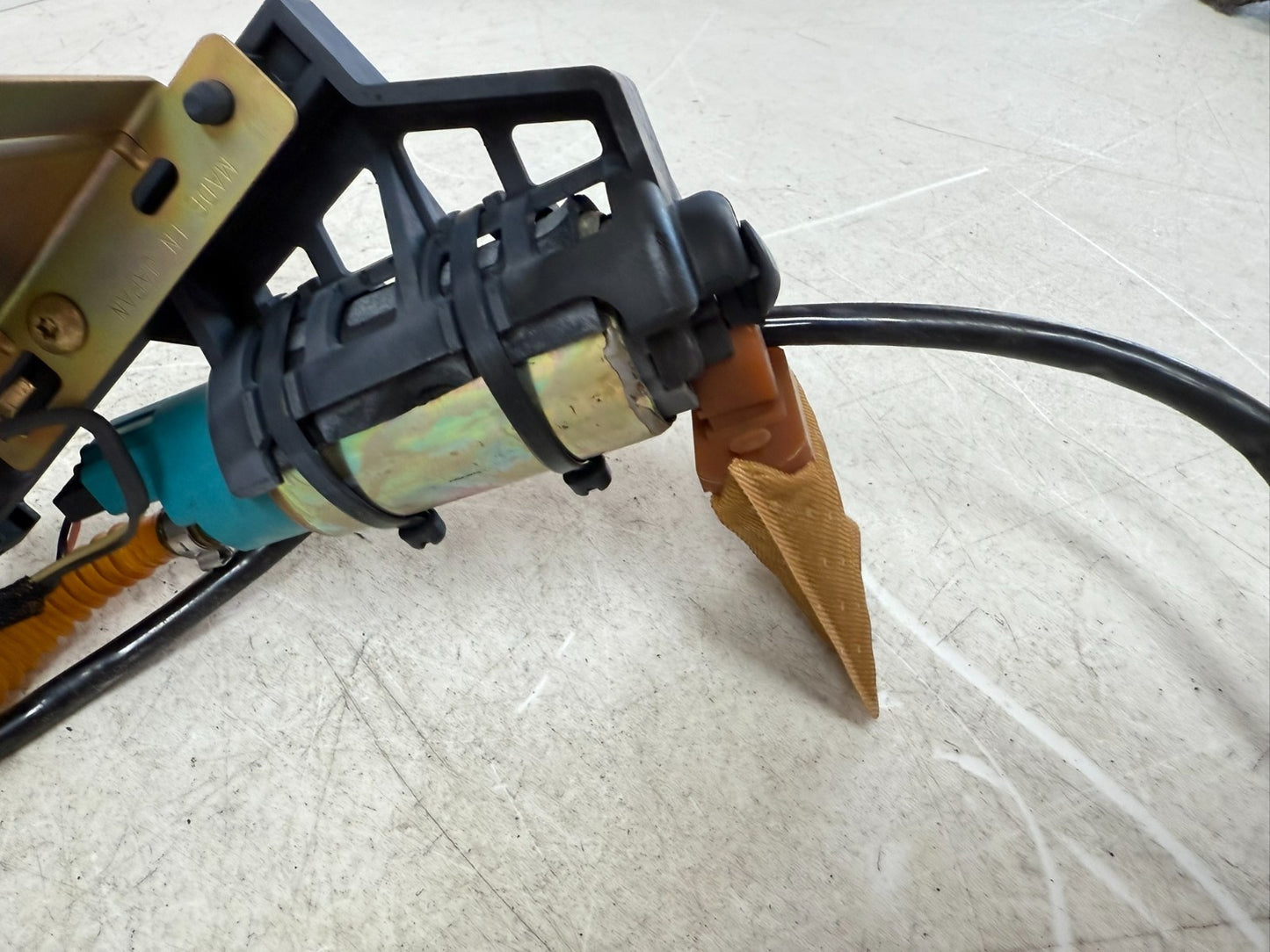 2003 HARLEY ELECTRA GLIDE OEM Fuel Pump Gas Petrol Sending Unit 75126-02A