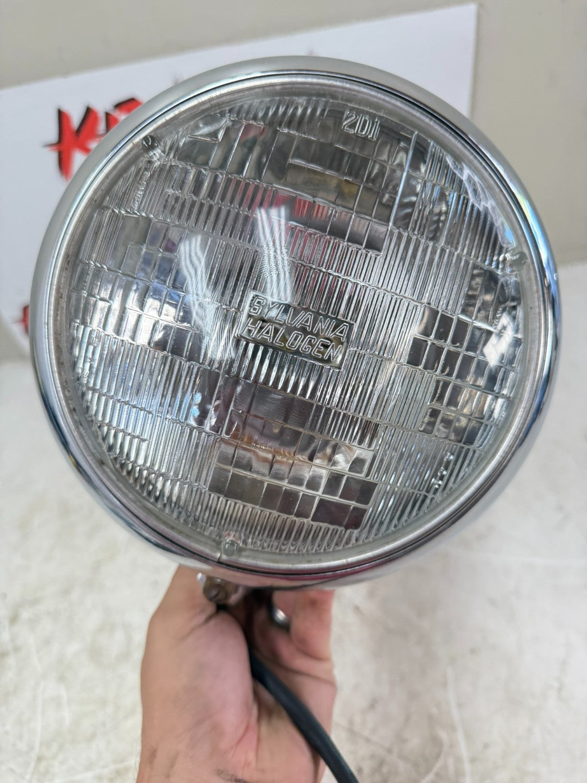 1997 HARLEY DAVIDSON SOFTAIL 8" OEM HD Chrome Headlight Housing Mounting Bracket