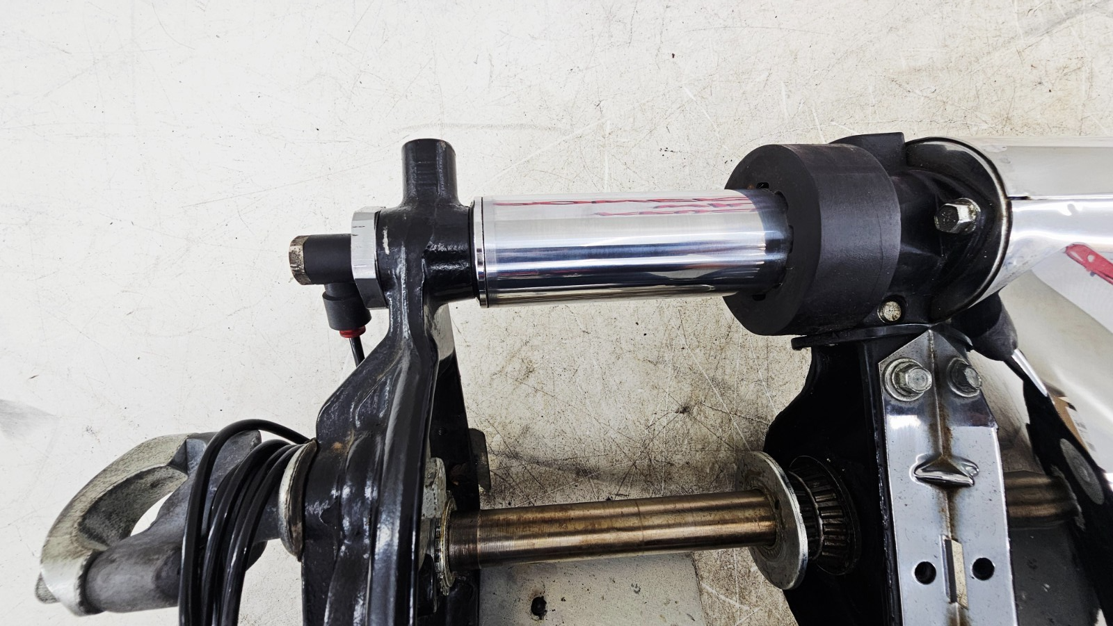 2000 HARLEY ELECTRA GLIDE Forks Triple Tree Front End Suspension