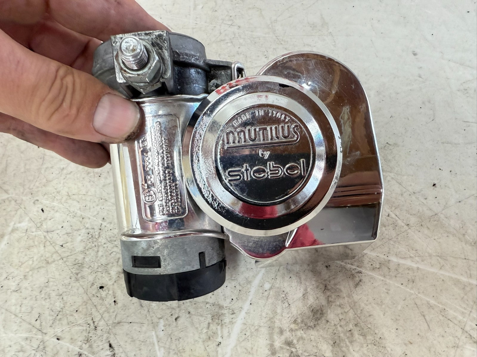2003 HARLEY ELECTRA GLIDE Compact Mini Air Horn Chrome