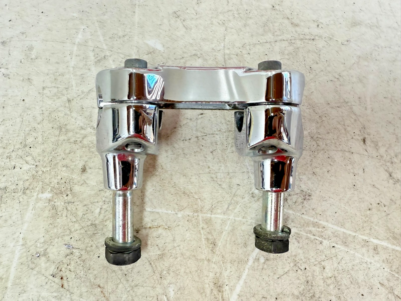 1997 HARLEY DAVIDSON SOFTAIL Handlebar Clamp Riser Chrome