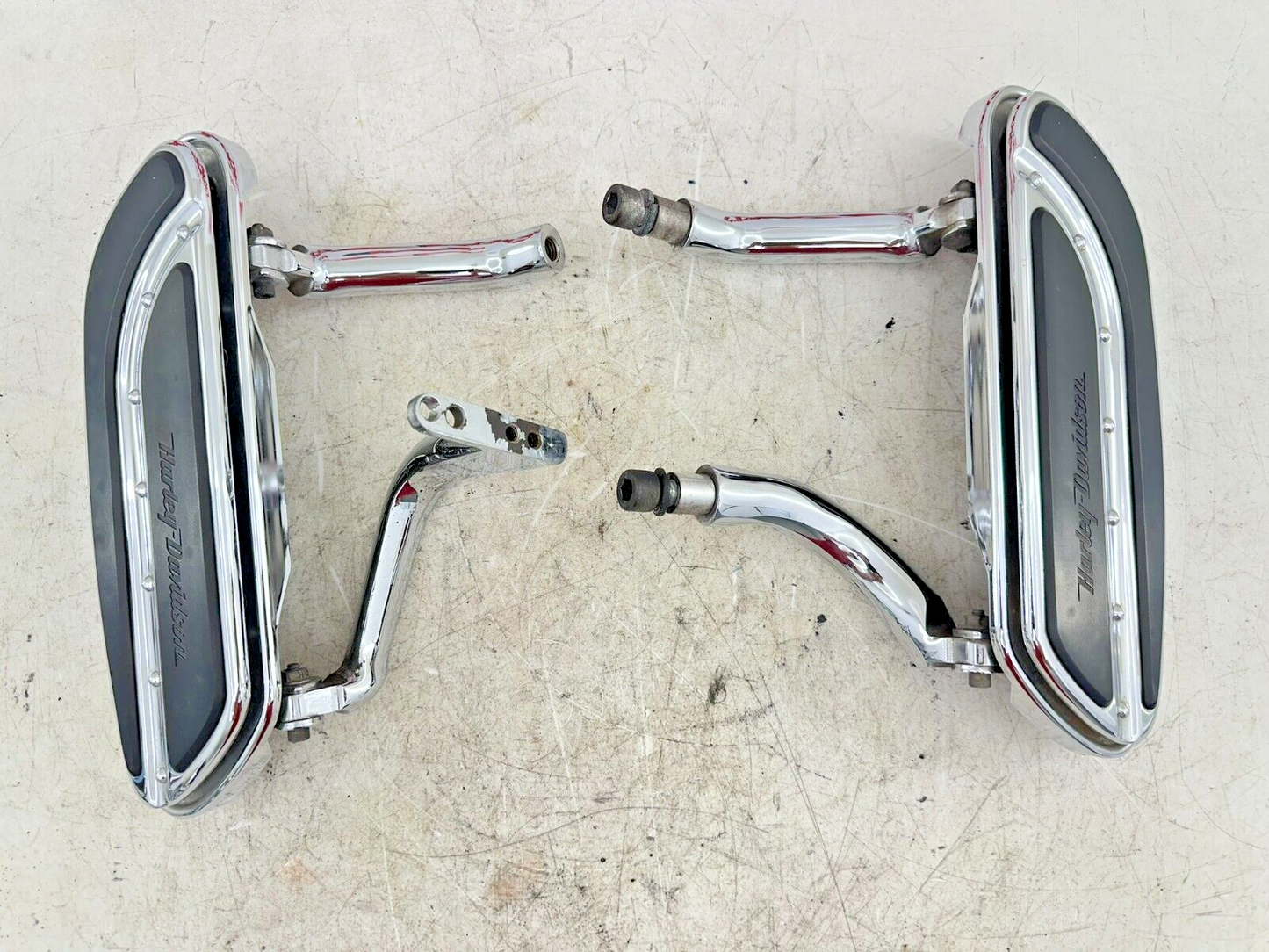 2007 Harley Electra Glide CVO Air Flow Driver Floorboards + Chrome MTG Hardware