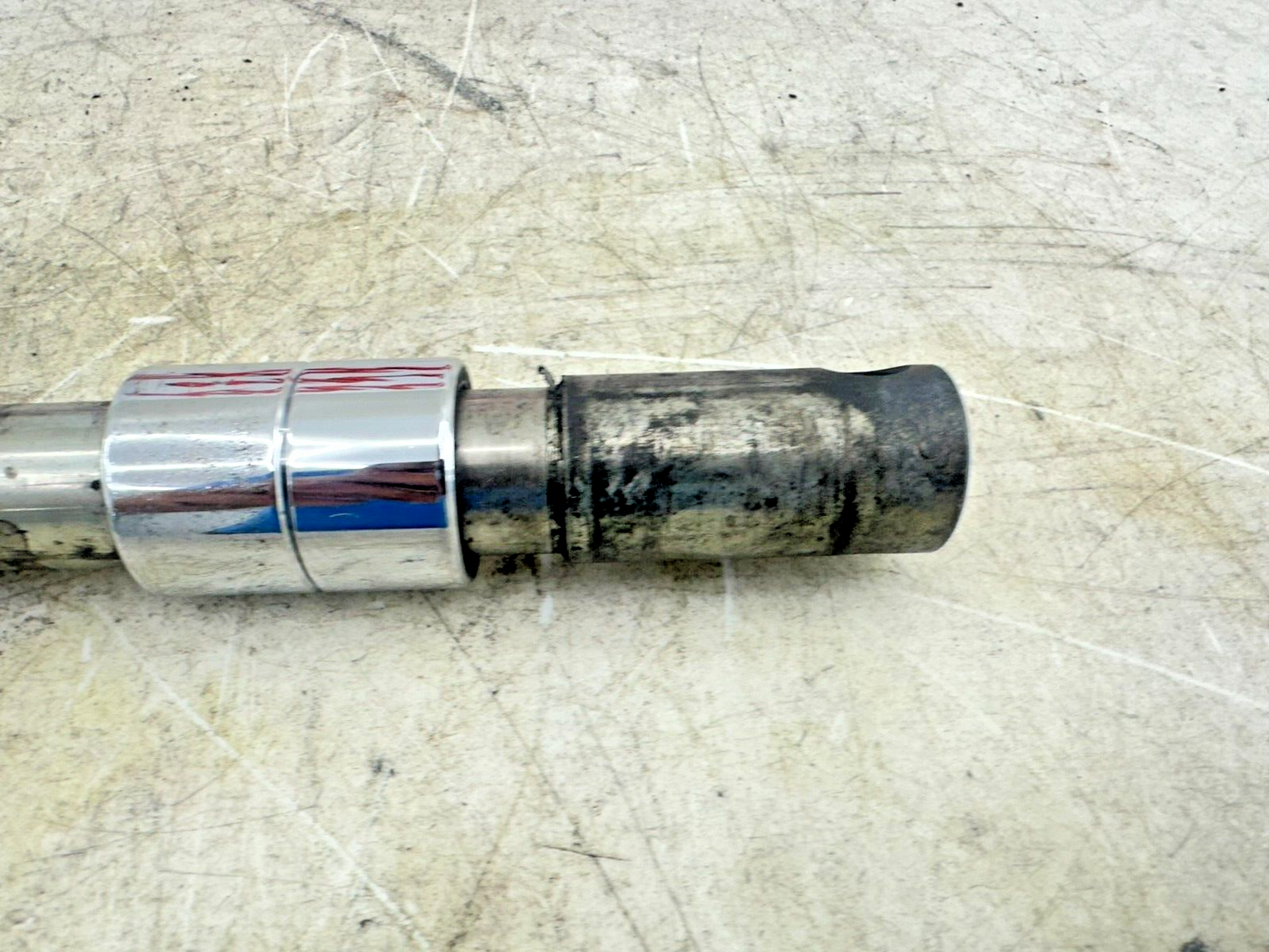 2003 HARLEY ELECTRA GLIDE Front Axle Fork Wheel Axle + Spacers