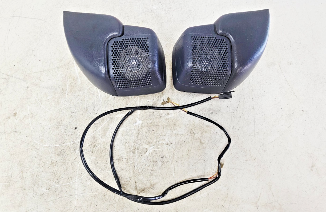 1995 HONDA GOLDWING GL1500 Right Left Armrest Stereo Audio Speakers Housing