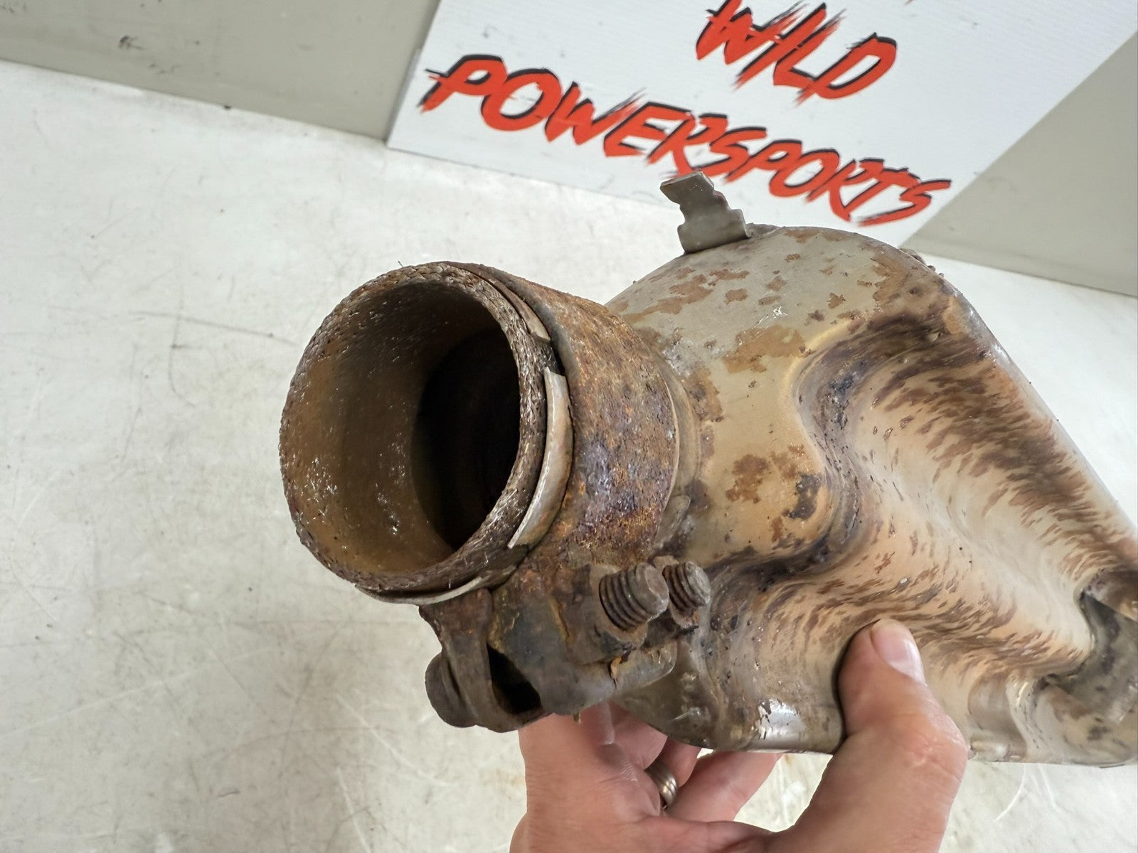 2002 Honda Goldwing GL1800 Left Exhaust Pipe Muffler Slip On Can Silencer