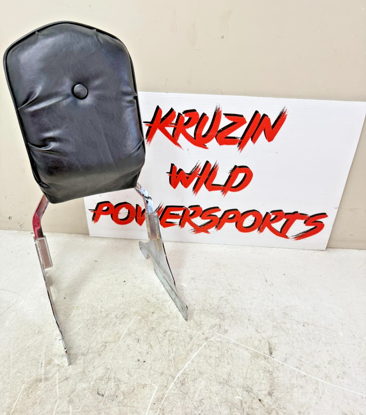 1997 HARLEY DAVIDSON SOFTAIL Sissy Bar Passenger Backrest Pad Chrome