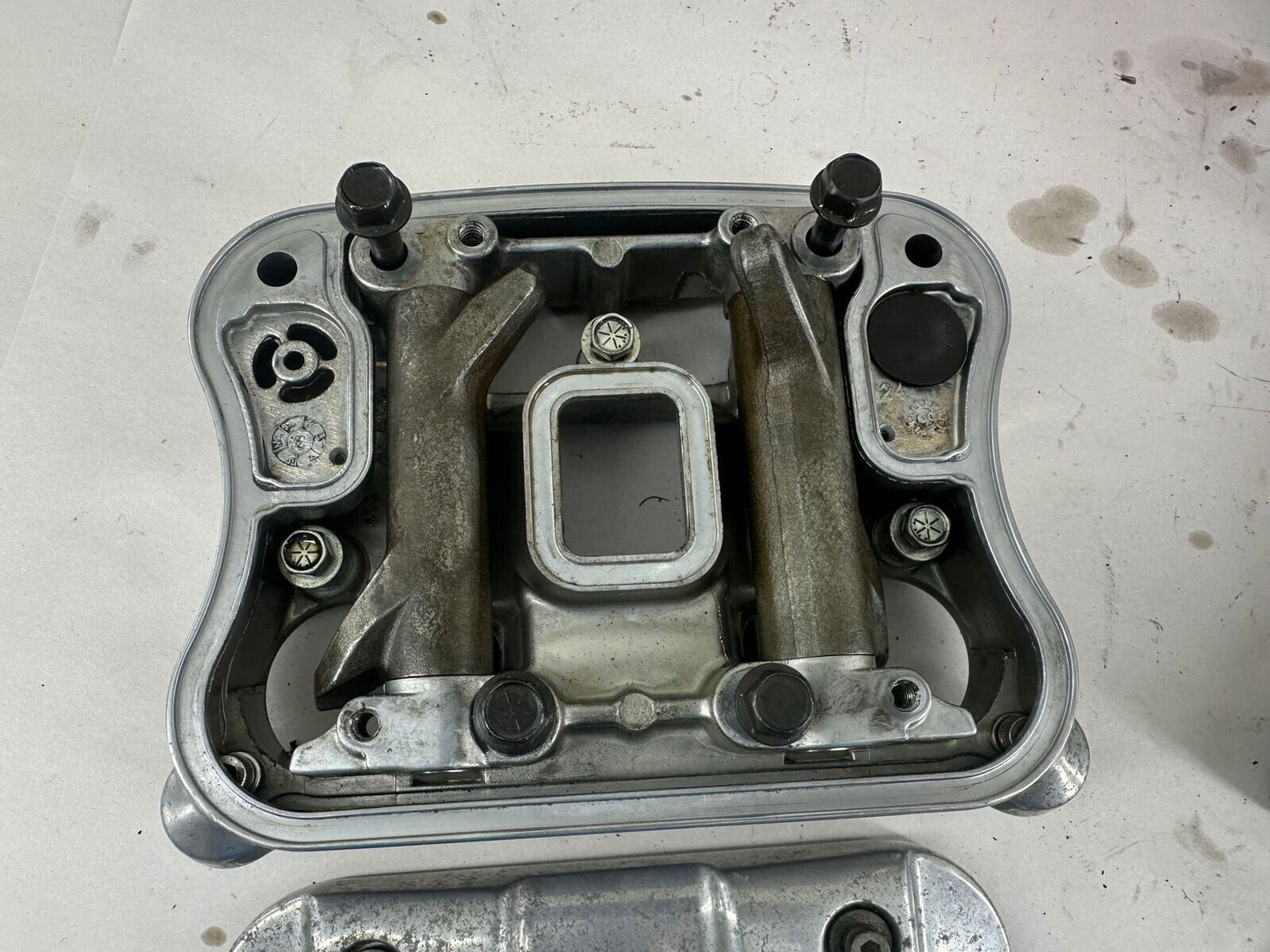 2003 Harley Davidson Sportster Front Rear Cylinder Heads + Rocker Box
