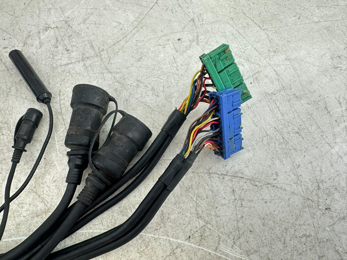 1999 HONDA VALKYRIE INTERSTATE AM FM Radio Stereo Unit Module 39100-MBYA-0003