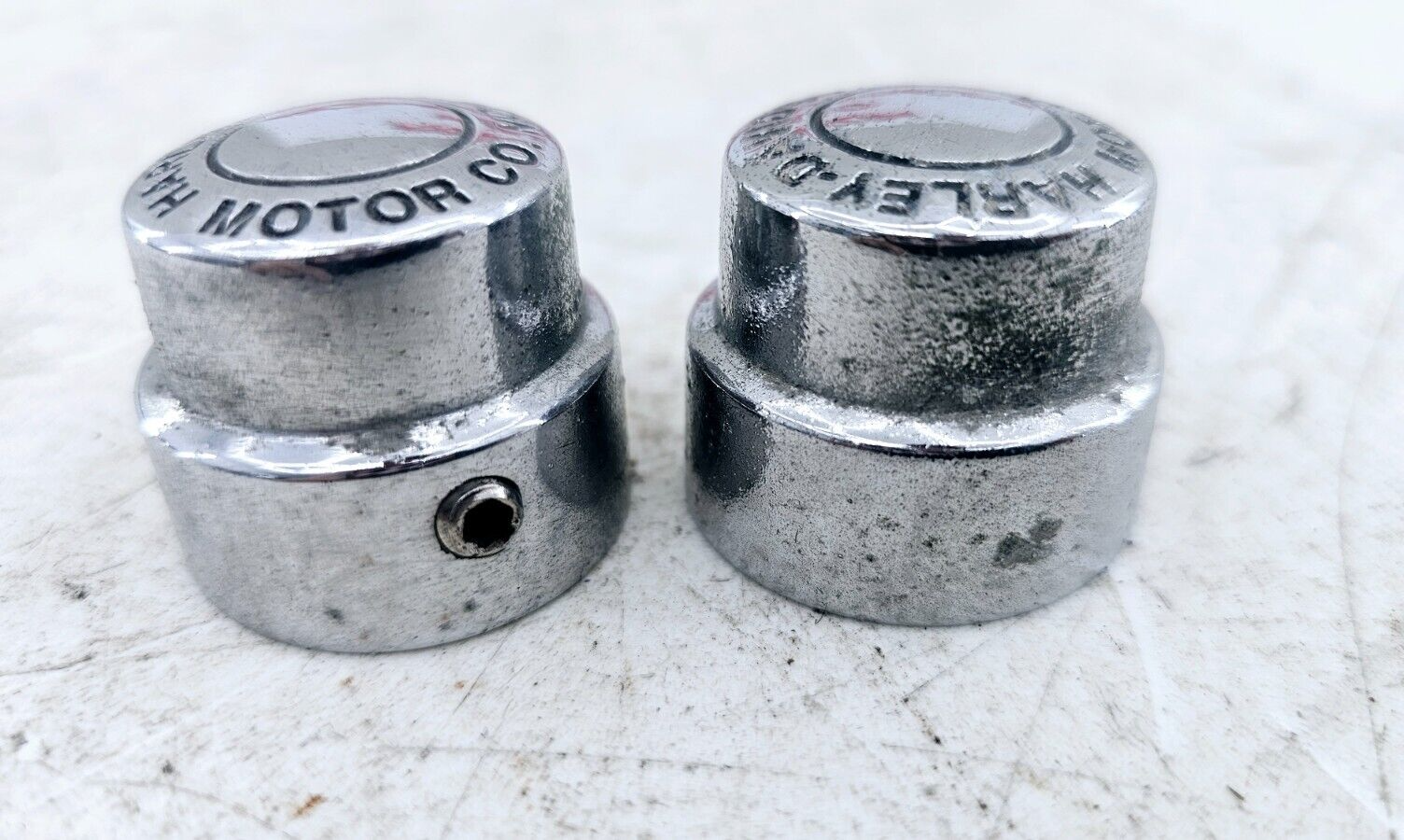 1997 HARLEY SOFTAIL Front Axle Covers Right Left OEM HD Genuine