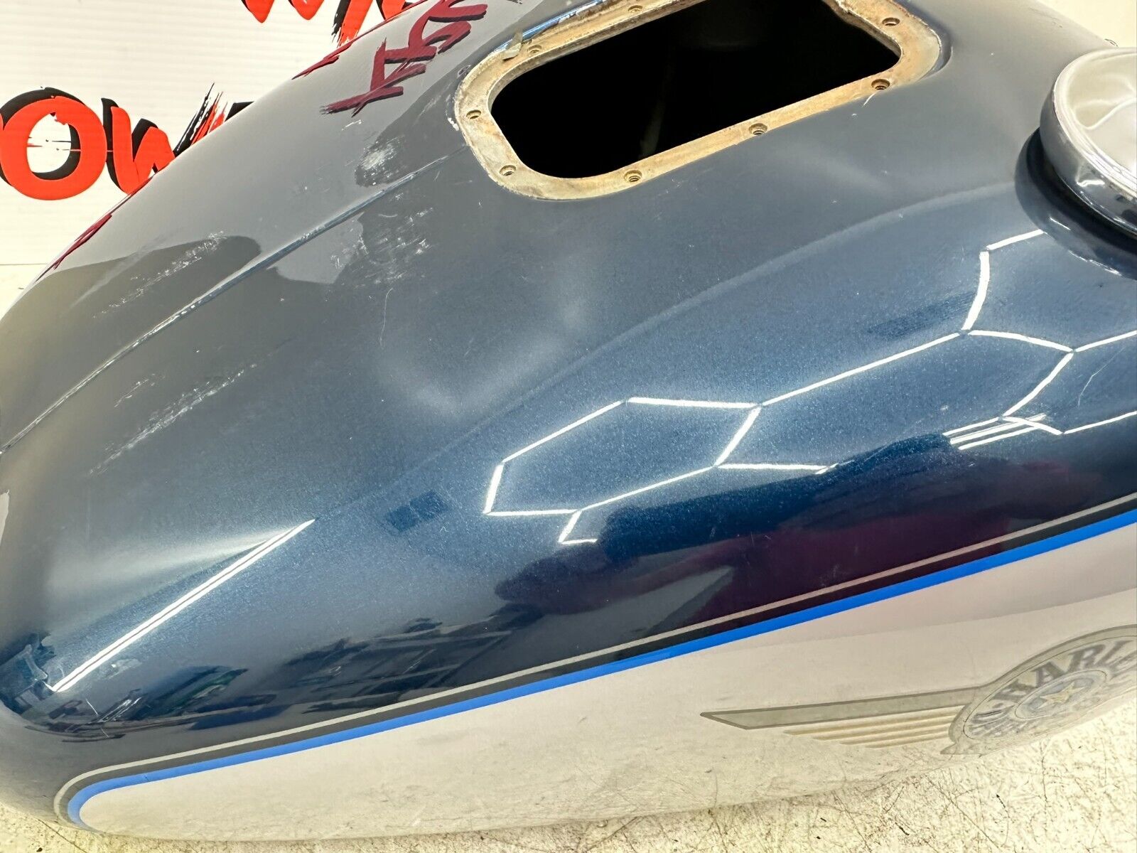 2002 HARLEY SOFTAIL OEM HD EFI Gas Fuel Tank Nice Paint